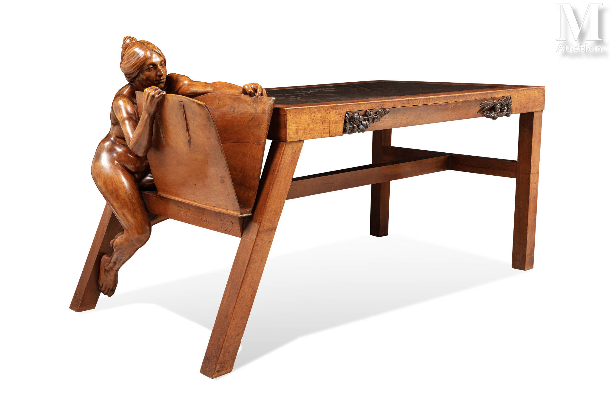 Carabin table de chimiste meuble sculpture en bois art nouveau préempté en vente aux enchères publiques par le Musée d'Orsay